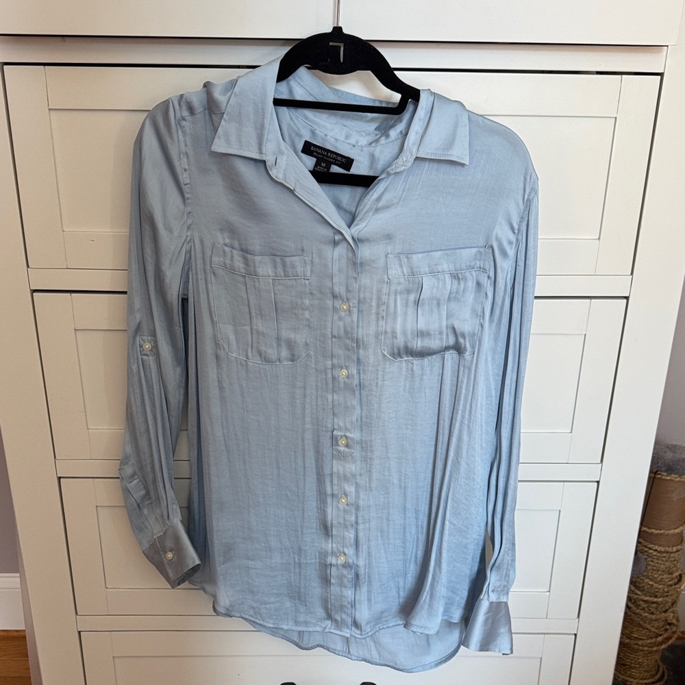 Banana Republic Light Blue Button Down Shirt